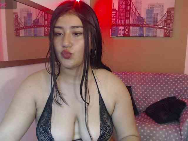doll-soofiaahx webcam