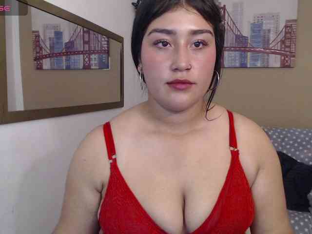 doll-soofiaahx webcam
