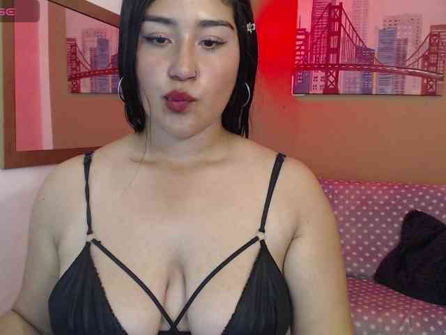doll-soofiaahx webcam