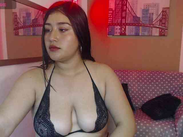 doll-soofiaahx webcam