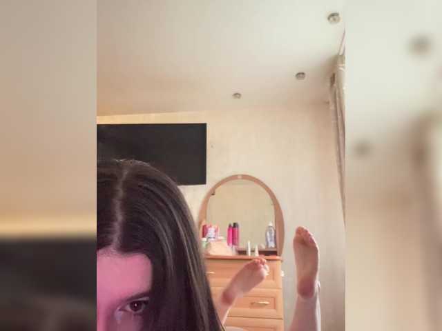 Aimi's BongaCams show and profile