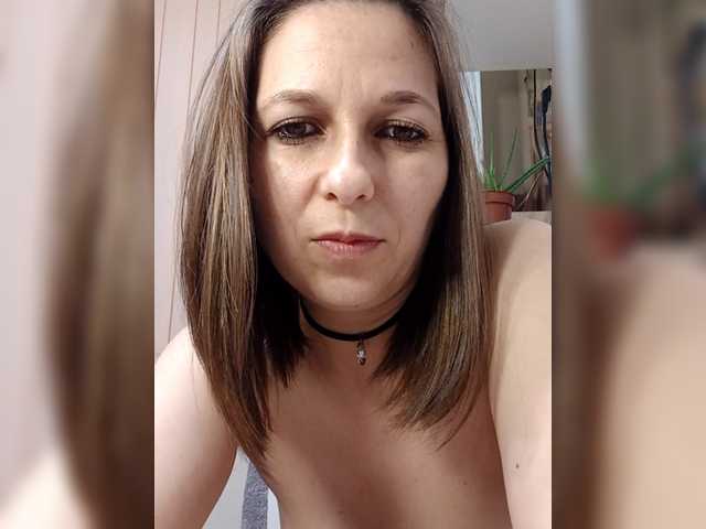 AdaJoy's BongaCams show and profile