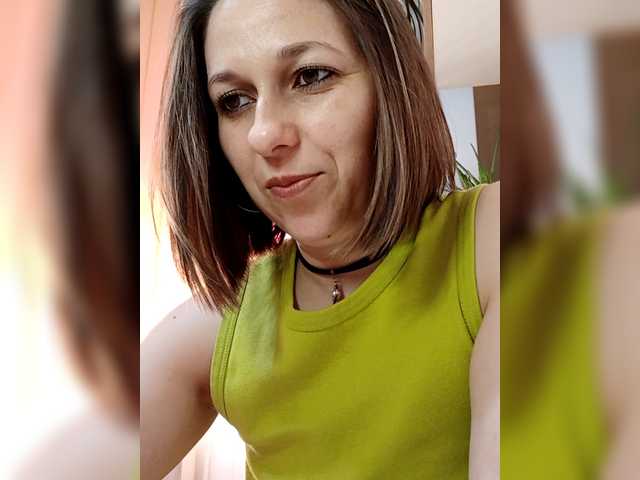 AdaJoy's BongaCams show and profile