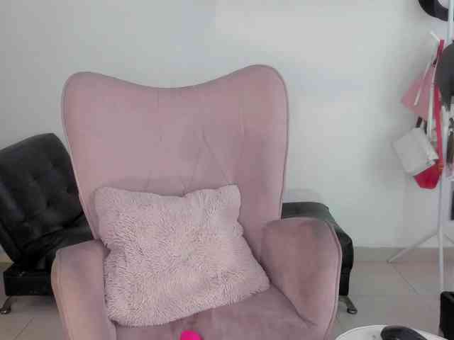 Alana-Reid Alana-Reid