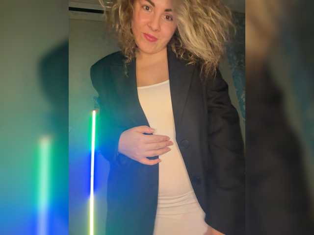 ProseccoMood's BongaCams show and profile