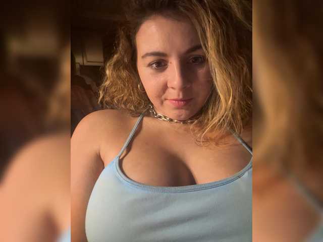 ProseccoMood's BongaCams show and profile