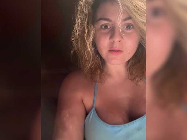 ProseccoMood's BongaCams show and profile