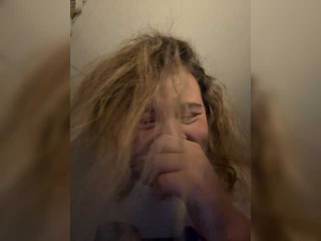 ProseccoMood's BongaCams show and profile