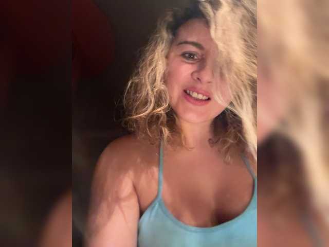 ProseccoMood's BongaCams show and profile