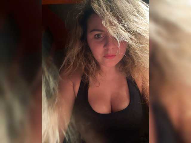 ProseccoMood's BongaCams show and profile