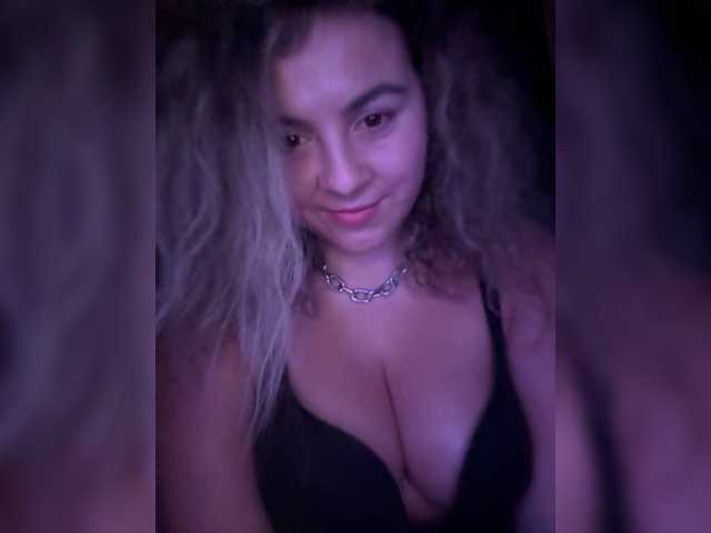 ProseccoMood's BongaCams show and profile