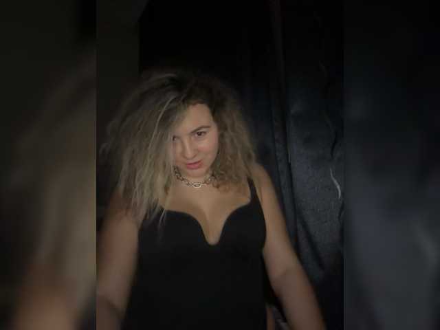 ProseccoMood's BongaCams show and profile