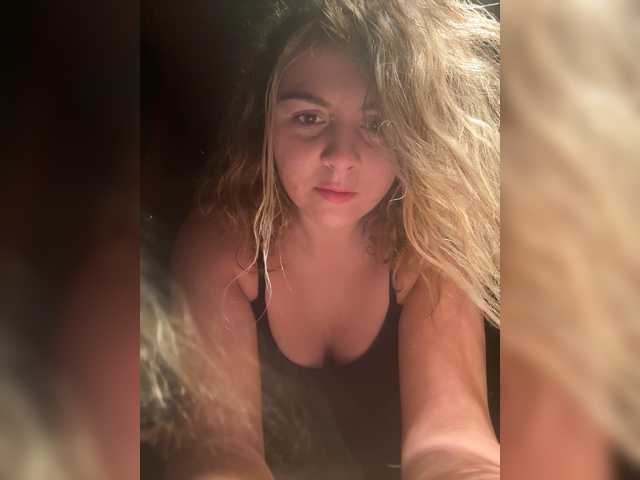 ProseccoMood's BongaCams show and profile