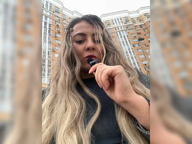 ProseccoMood's BongaCams show and profile