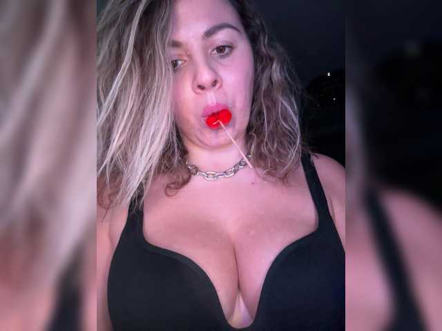 ProseccoMood's BongaCams show and profile