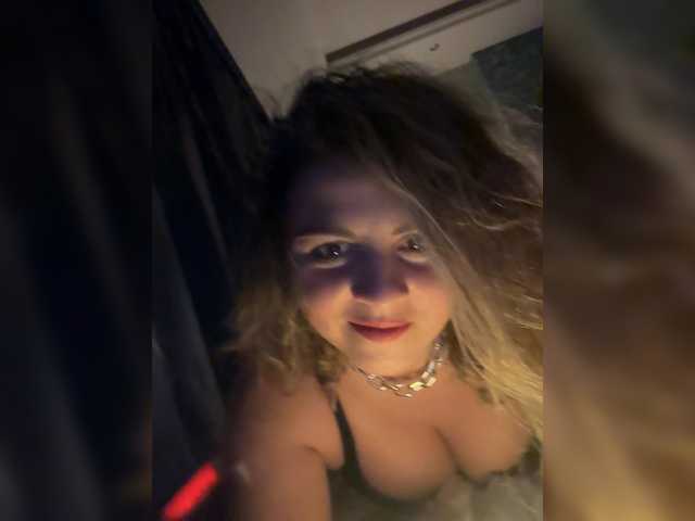 ProseccoMood's BongaCams show and profile