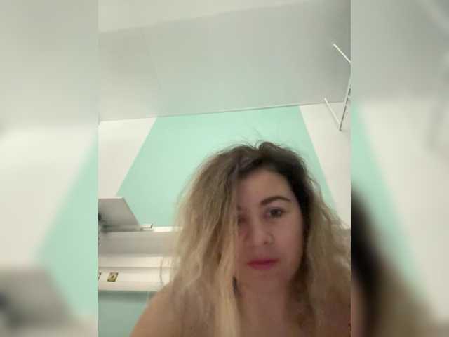 ProseccoMood's BongaCams show and profile