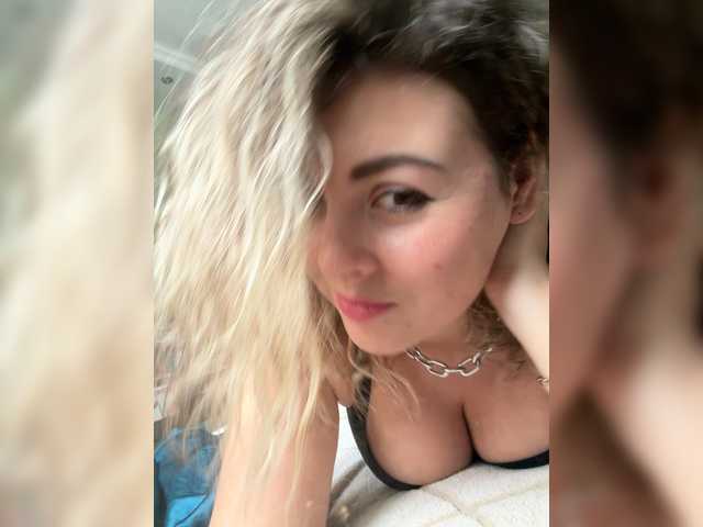 ProseccoMood's BongaCams show and profile