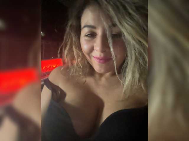 ProseccoMood's BongaCams show and profile