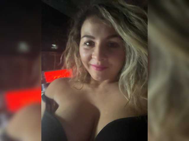 ProseccoMood's BongaCams show and profile