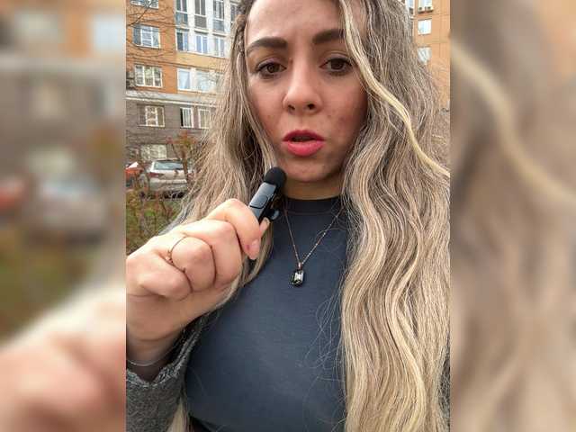 ProseccoMood's BongaCams show and profile