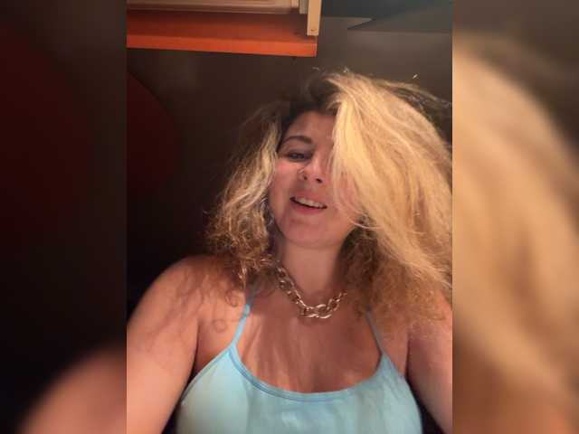 ProseccoMood – webcam model profile photo