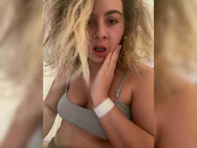 ProseccoMood Live Webcam on BongaCams