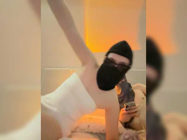 1miumiumiu1's Thumb Image