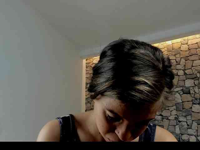 AMAZONITA2026 Live Webcam on BongaCams