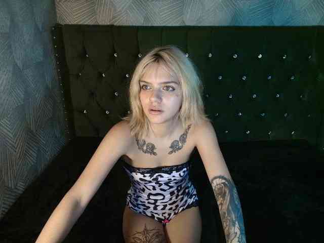 LilytReinolds webcam