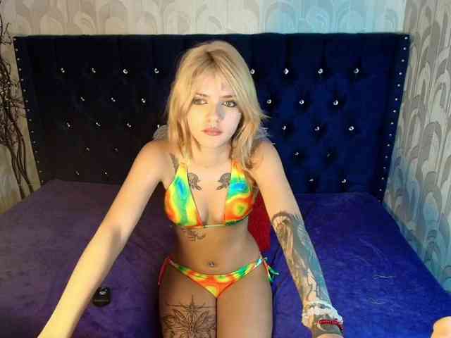 LilytReinolds webcam