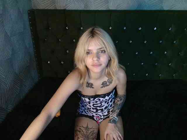 LilytReinolds webcam