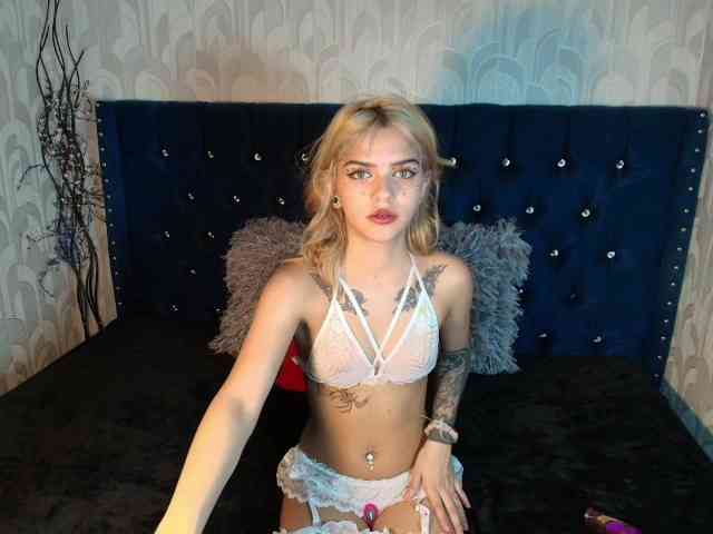 LilytReinolds webcam