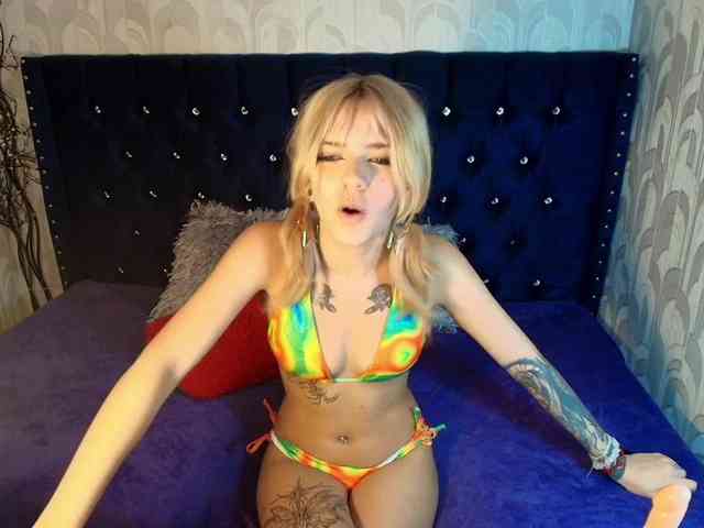 LilytReinolds webcam