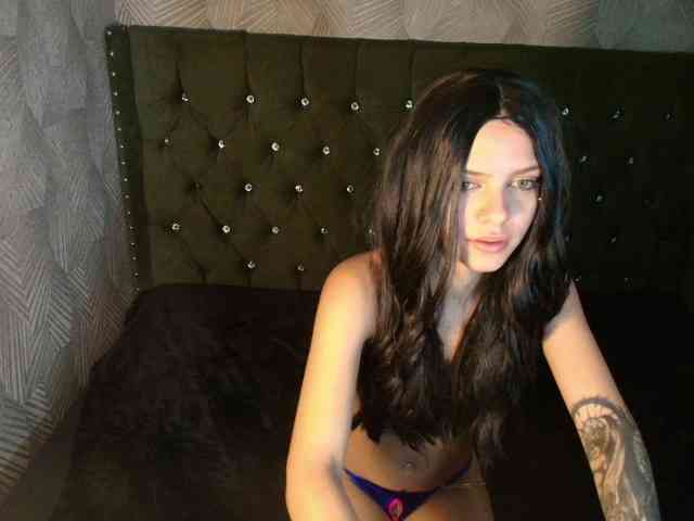 LilytReinolds webcam