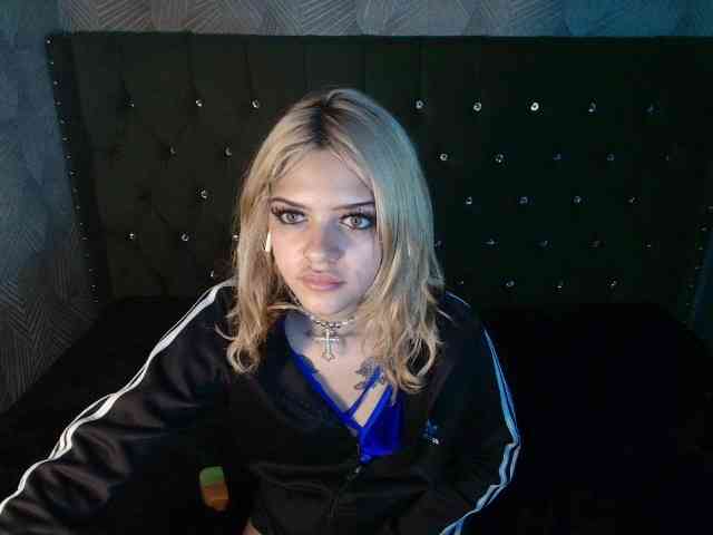 LilytReinolds webcam