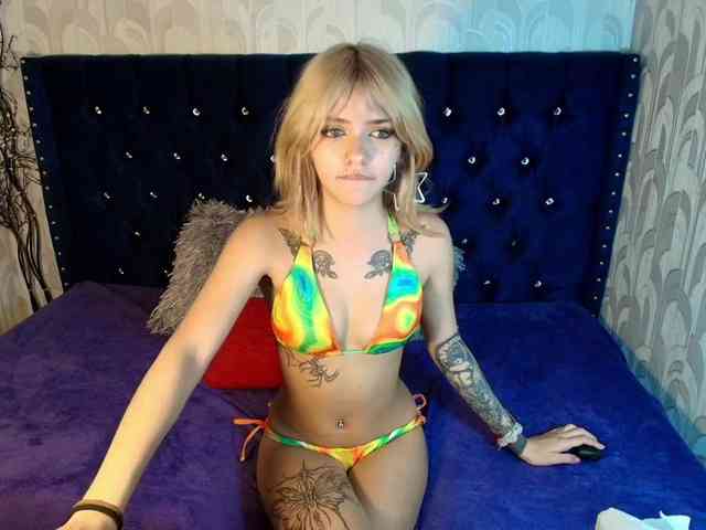 LilytReinolds webcam