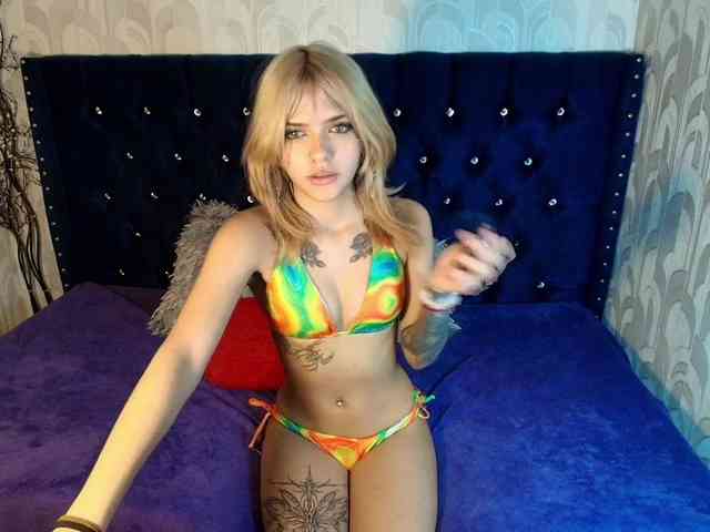 LilytReinolds webcam