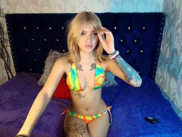 LilytReinolds webcam