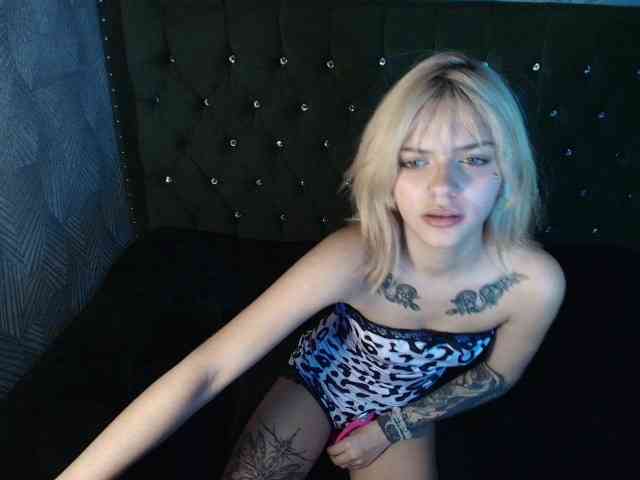 LilytReinolds webcam