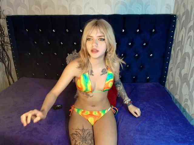 LilytReinolds webcam