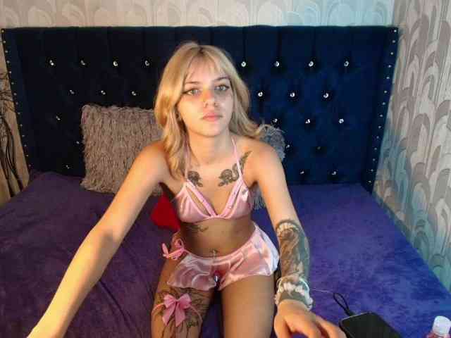 LilytReinolds webcam