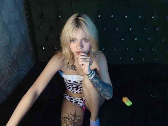 LilytReinolds webcam