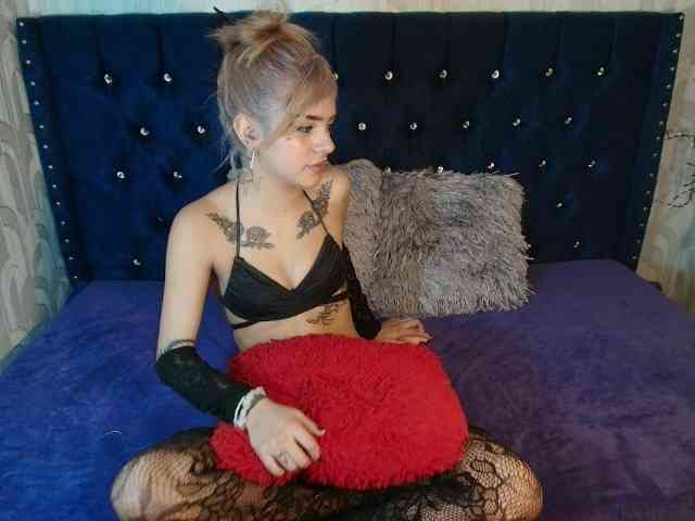 LilytReinolds webcam