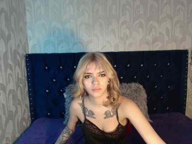 LilytReinolds webcam