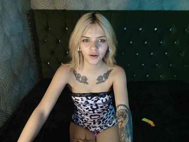 LilytReinolds webcam