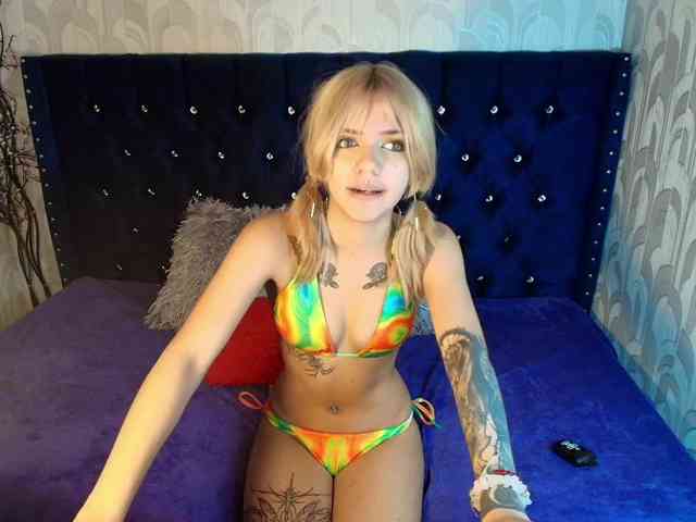 LilytReinolds webcam