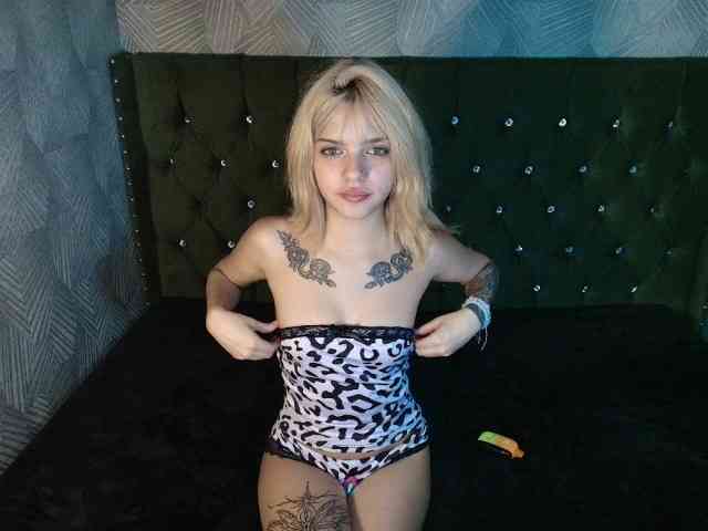 LilytReinolds webcam