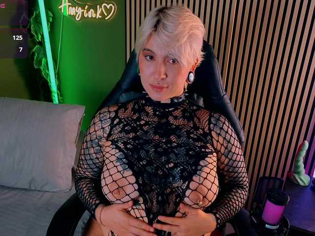 Amy-ink6969's BongaCams show and profile