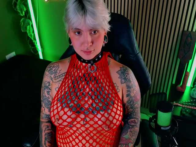Amy-ink6969's BongaCams show and profile
